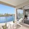 Luxurious Waterfront Paradise Stunning Views