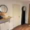 Superior Cambridge 2 Bed Apartment inc King Bed - Trumpington