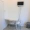 Comfortable 4 bed Apt in Paisley Next to Station