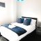 Newly refurbished 2 bedroom apartment close to station and local amenities - Hamilton