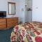 Fish Tales Boardwalk Inn & Ocean Mecca Motel