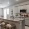 Entire House~ Spacious~ Prime Location~ Backyard - لوبوك