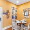 Stockyards Patriot Outpost - Sleeps 8 - Just 3/4 Miles