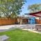 Stockyards Patriot Outpost - Sleeps 8 - Just 3/4 Miles
