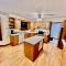 Luxury 2BR home in Newmarket