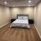 Pet Friendly on 5 Acres! 3 Master Suites Sleeps 14