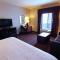 Hampton Inn & Suites Grand Forks