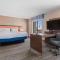 Hampton Inn & Suites Greeley