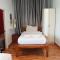 Chaiyai River Front Hotel - Szicson