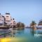 Playa de La Paz 1 Br Luxury Condo & access to Beach Club