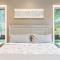 Bellevue Splendor Birch Cedar Suite BY Betterstay - Bellevue