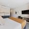 Comfort Inn Regal Park