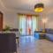 Besondere Villa mit Pool, 350 Meter zum Strand