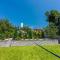Besondere Villa mit Pool, 350 Meter zum Strand