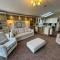 Golden Anchor - The Vogue - Coastal Caravan Breaks