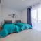 Salmar Court Holiday Apartments with Pool