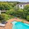 Calm Waters Guesthouse: Robberg Room - Plettenberg Bay