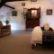 Yr Hen Efail - Old Smithy