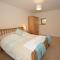 2 Bed in Bideford 32240 - Parkham