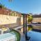 Host Wise - Luxurious House with Private Salt Pool