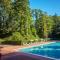 Bungalow charmant à Saint-Chéron avec piscine partagée