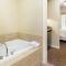 Serene Studio in the Resort-Style Legacy Villas Complex