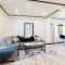 Walk to ND, Hot Tub, Lux Kitchen, Pet Friendly
