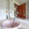 Sun House III - Near Sintra - Kitchen - Pool