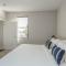 TWO CozySuites Alluring Music Row Condos with parking