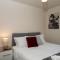 Spacious New Build by Our Home Short Stays with Free Parking and TV in each bedroom