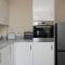Spacious New Build by Our Home Short Stays with Free Parking and TV in each bedroom - Macclesfield