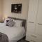 Spacious New Build by Our Home Short Stays with Free Parking and TV in each bedroom - Macclesfield