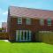 Spacious New Build by Our Home Short Stays with Free Parking and TV in each bedroom - Macclesfield