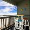 The Sandy Turtle All New Modern Oceanfront Condo w Pool - 默特尔比奇