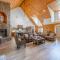 Luxe Hot Springs Cabin w/Pond and Game Room! - Pearcy