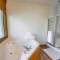 Luxe Hot Springs Cabin w/Pond and Game Room! - Pearcy