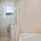 Spacious 3 Bed House near MD Anderson with Free Parking & Wi-Fi