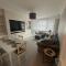 Luxurious New Serviced Apartment (Surrey) - Redhill