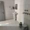 Shantiniketan - Comfortable Stay in Ayodhya