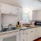 Near Golf and Parks! Couples Haven in Klamath Falls