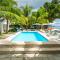 Le Nautique Beachfront Apartments - Anse Royale