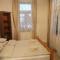 Kúria apartman with private jacuzzi and pool - Budapest