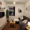 SuperValue Suite 6 - Fast WiFi, Hotel Linen, Keyless Entry, City only 10 Mins - BY PROPERTY PROMISE - Cardiff