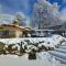 Rustic Yosemite Cottage-King Suite-Mountain Views - Oakhurst
