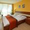 Holiday Beach Budapest Wellness Hotel with Sauna Park - Budapest