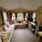 Secluded Woodland Hideaway - 2 Bed with Private Parking - Emsworth