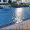 Private condo w/ balcony near Batasan, Ateneo, UP, Diliman, The Residences at Commonwealth - 马尼拉