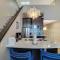 345 Edgewater Inn