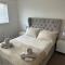 Fresh, fully equipped modern house can sleep 5 - Kiveton Park