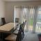 LUXURY 3 BED HOME with MULTIPLE FREE PARKING BAYS Early Check-in Late Check- Out Allowed - ثوروك الغربية